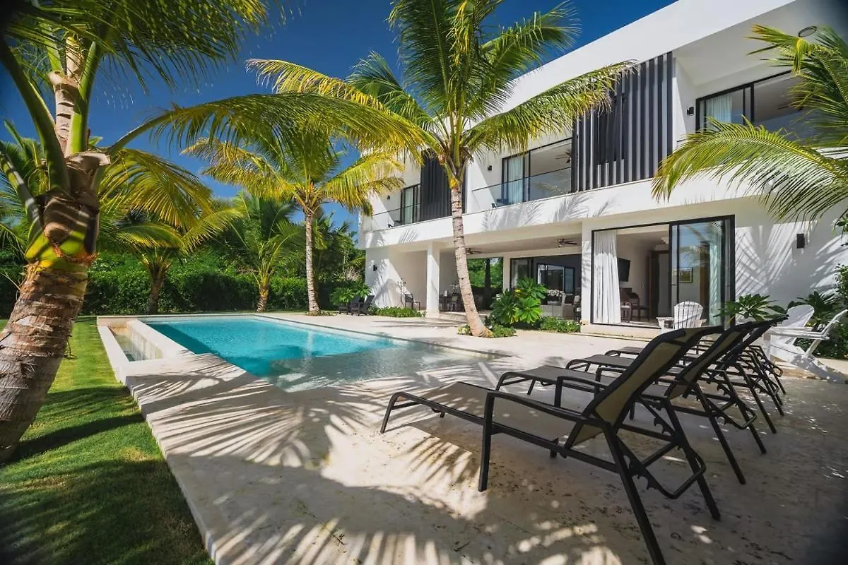 Villa Waterfront Luxury Home In Punta Cana Resort & Club