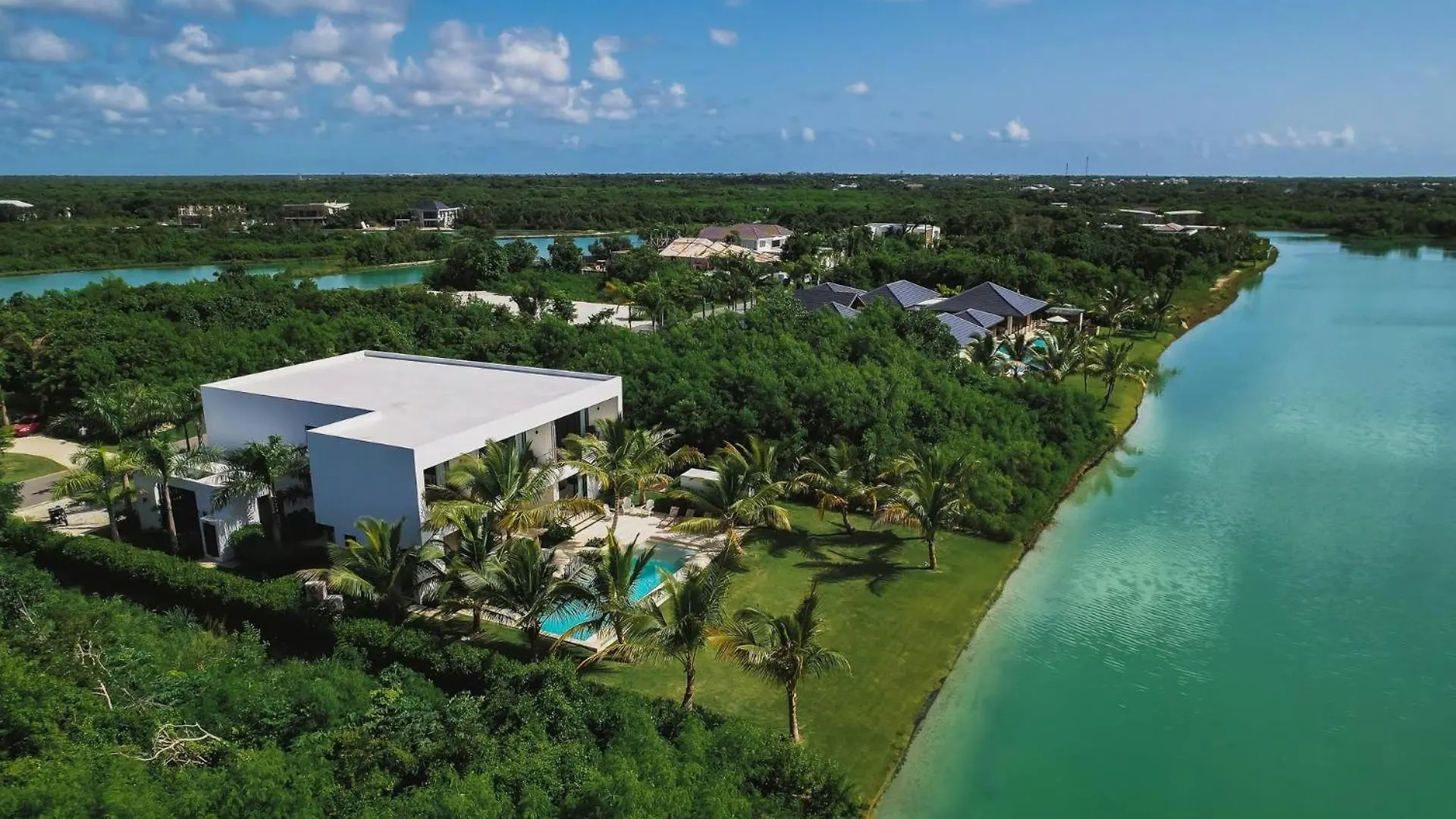 Villa Waterfront Luxury Home In Punta Cana Resort & Club